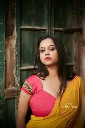विदिशा की चिकनी चूत का जलवा - Geeli chut ki chudai