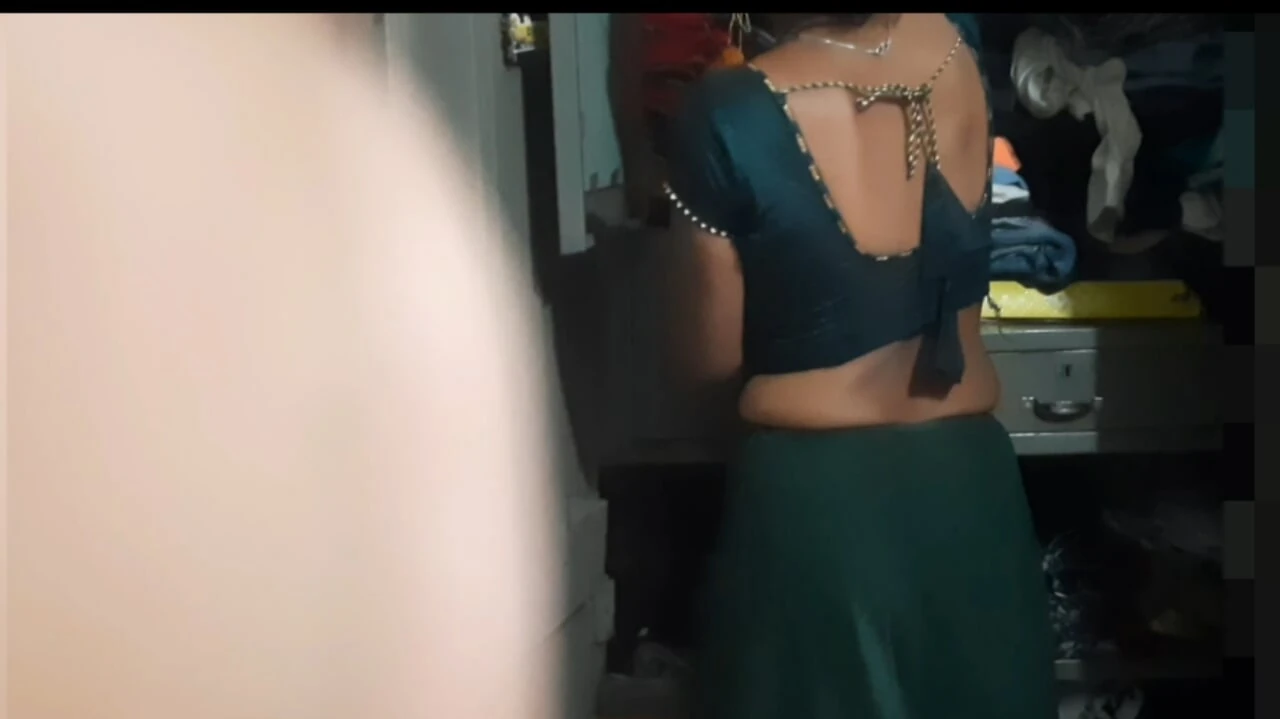तमिल भाभी अनुश्री की चूत चुदाई